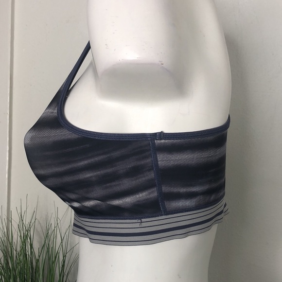 Under Armour Grey‎ Ombré Logo Sports Tank Top Bra Size Sz M /Medium - Picture 6 of 7